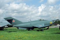 Як-36 на стоянке музея